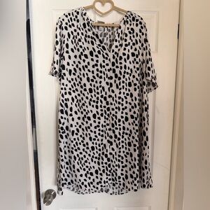 Stylish Black and White Women's Dress